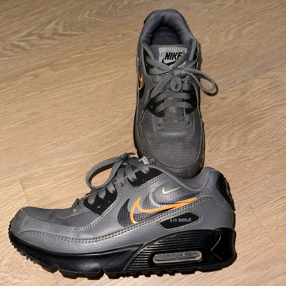 Nike Air Max 90 Black/Orange Double Swoosh Size 4.5 Kids